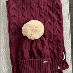 Anne KleinCable Knit Beanie and Scarf Set - Burgundy with Tan Pom